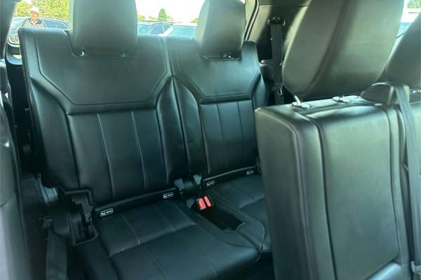 2020 Land Rover Discovery SD4 SE Series 5