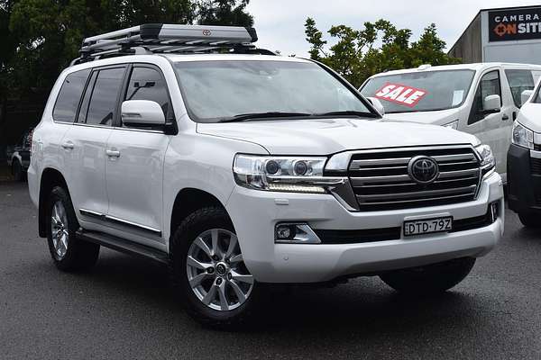 2017 Toyota Landcruiser Sahara VDJ200R