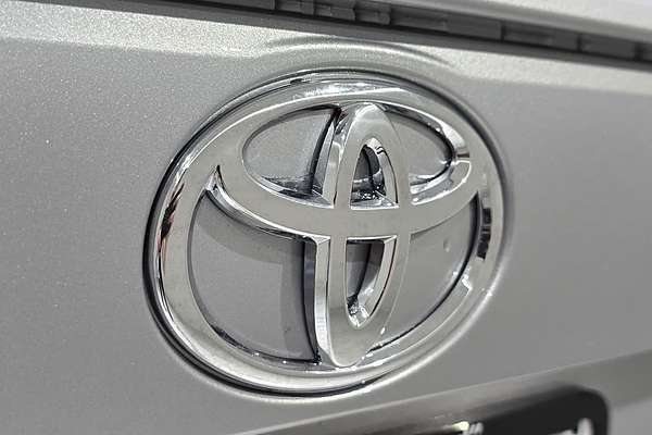 2025 Toyota RAV4 GXL AXAH52R