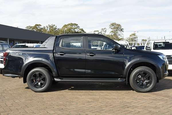 2025 Isuzu D-MAX X-TERRAIN 4X4