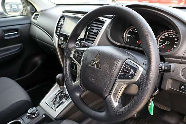 2021 Mitsubishi Triton GLX+ MR 4X4