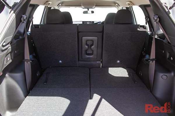 2025 Mitsubishi Outlander ES ZM