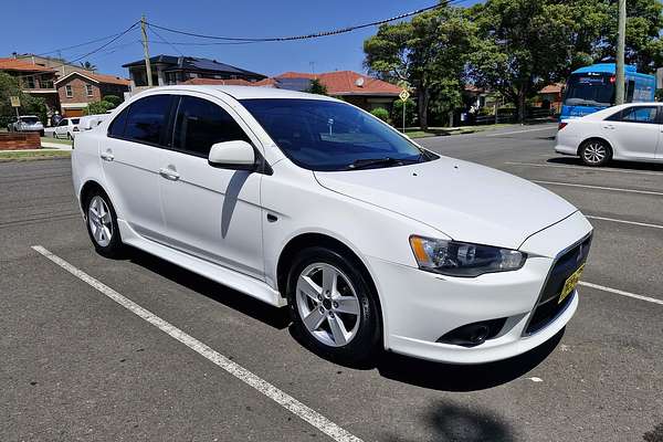 2014 Mitsubishi Lancer ES CJ