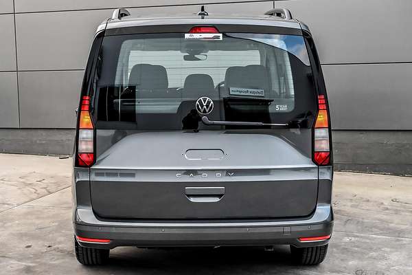 2024 Volkswagen Caddy TDI320 5