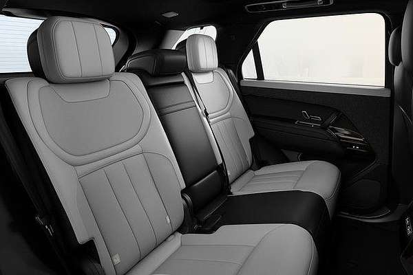 2025 Land Rover Range Rover Sport D350 Dynamic HSE L461