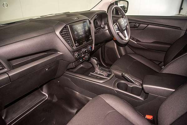 2025 Isuzu D-MAX SX 4X4