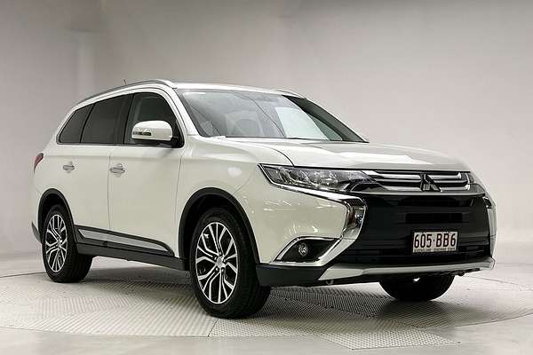 2016 Mitsubishi Outlander Exceed ZK