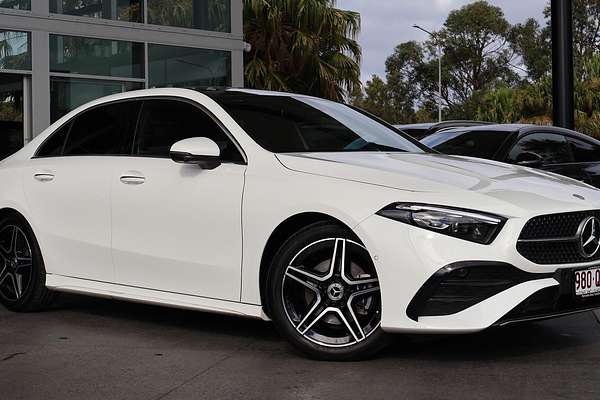 2025 Mercedes-Benz A-Class A200 V177