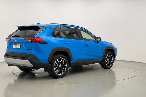 2020 Toyota RAV4 Edge AXAA54R