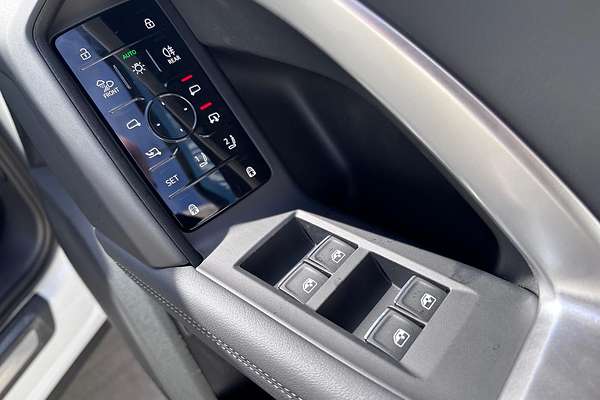2025 Audi SQ5 TFSI FY