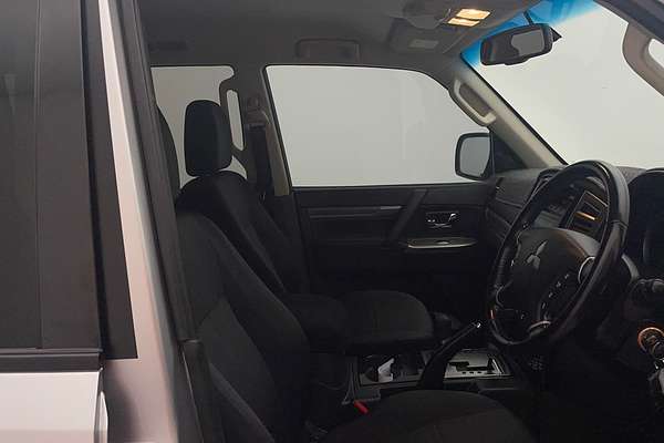 2018 Mitsubishi Pajero GLX NX