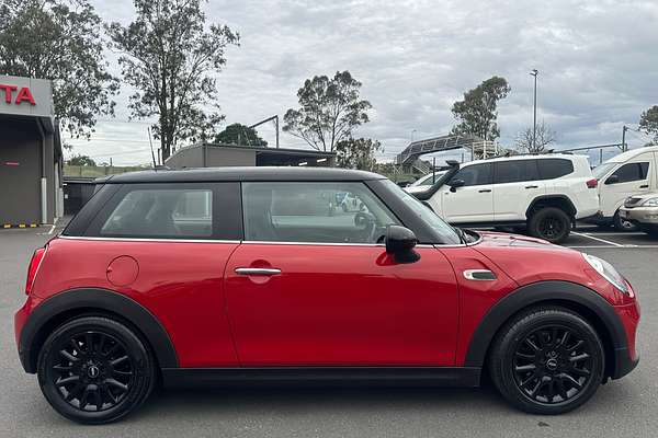 2017 MINI Cooper