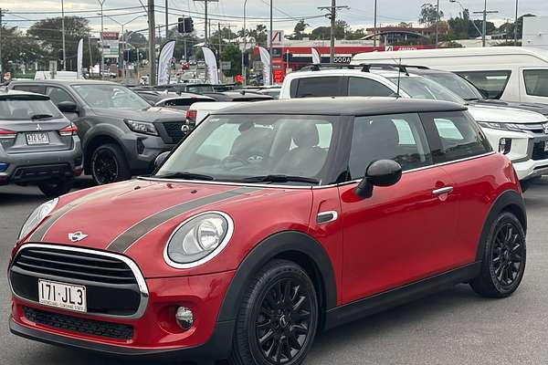2017 MINI Cooper