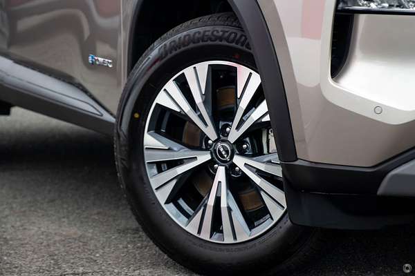 2025 Nissan X-TRAIL ST-L e-POWER T33