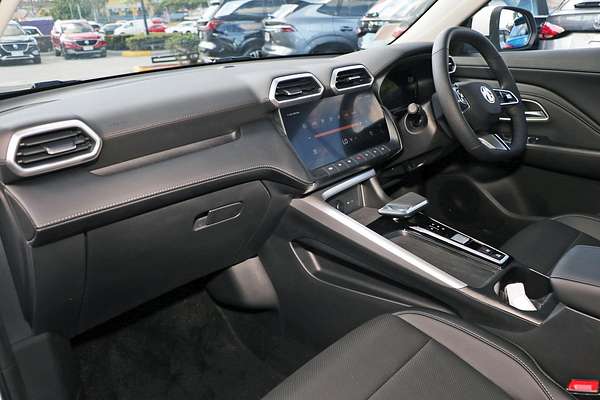 2025 MG ZS