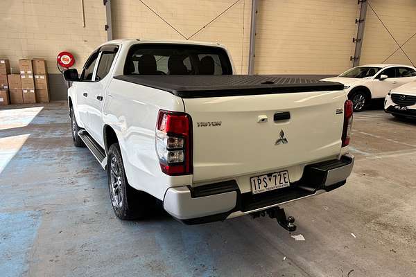 2019 Mitsubishi Triton GLX MR 4X4