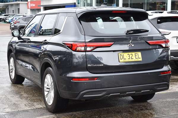 2024 Mitsubishi Outlander ES ZM
