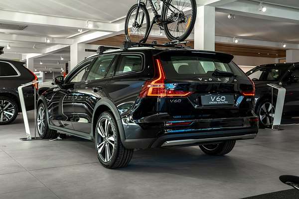 2024 Volvo V60 Cross Country Ultra B5 Bright