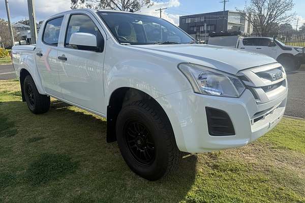 2017 Isuzu D-MAX SX 4X4