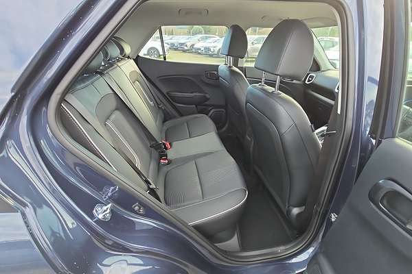 2025 Hyundai Venue Active QX.V5
