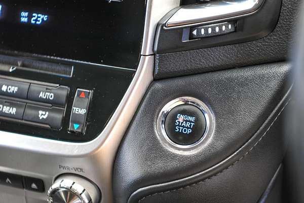 2017 Toyota Landcruiser Sahara VDJ200R