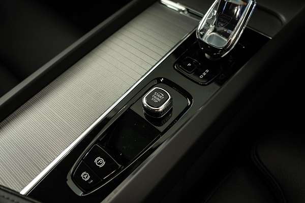 2024 Volvo V60 Cross Country Ultra B5 Bright