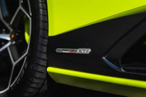 2021 Lamborghini Huracan EVO Fluo Capsule 724