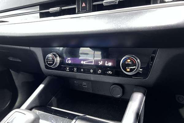 2023 Mitsubishi Outlander ES ZM