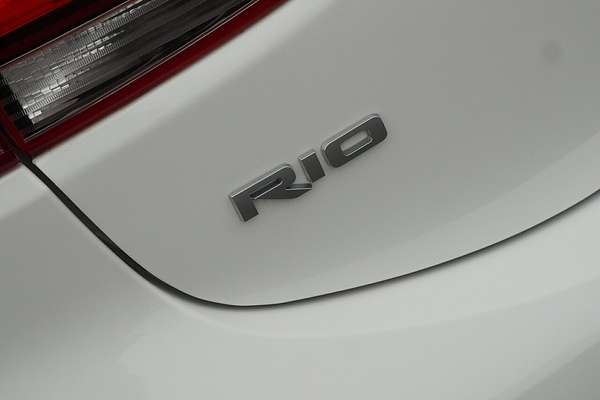 2022 Kia Rio S YB