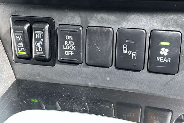 2018 Mitsubishi Pajero Sport Exceed QE thumb-14