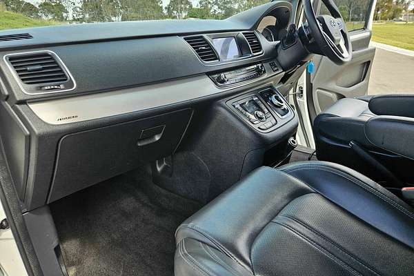 2021 LDV G10 Lift Door SV7C MY21