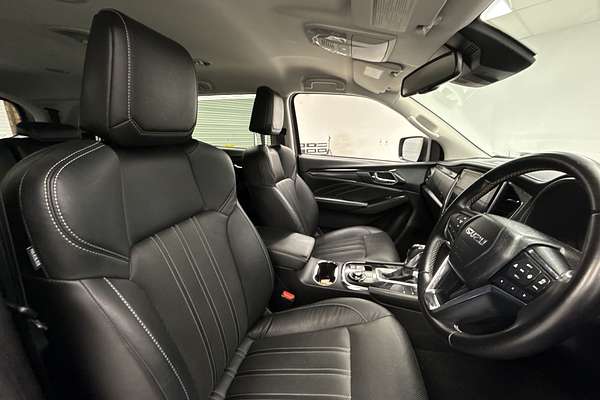 2023 Isuzu MU-X LS-T