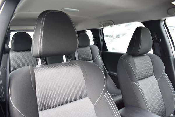 2024 Mitsubishi Outlander ES ZM