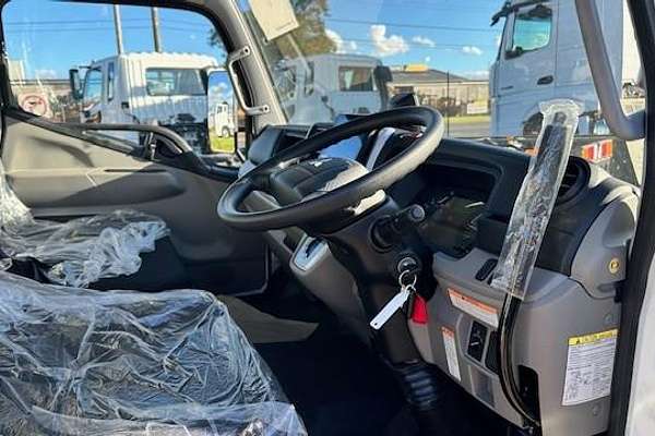 2024 Fuso Canter 815 Wide