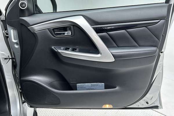 2018 Mitsubishi Pajero Sport Exceed QE thumb-18