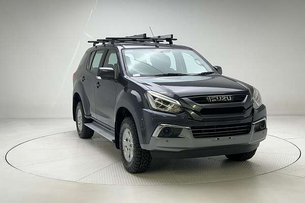2021 Isuzu MU-X LS-M