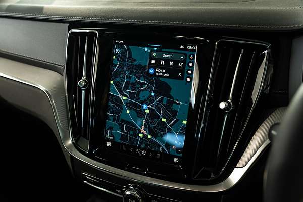 2024 Volvo V60 Cross Country Ultra B5 Bright