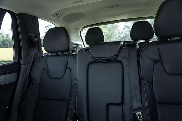 2025 Volvo XC90 Ultra B5 Bright