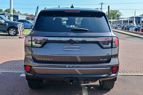 2022 Ford Everest Platinum