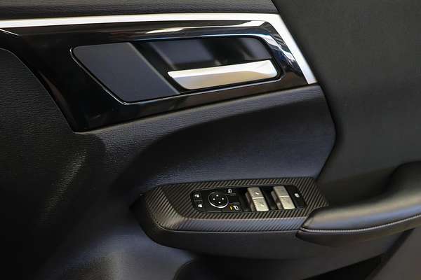 2024 Mitsubishi Outlander ES ZM