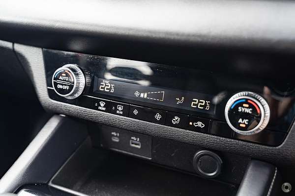 2025 Mitsubishi Outlander LS ZM