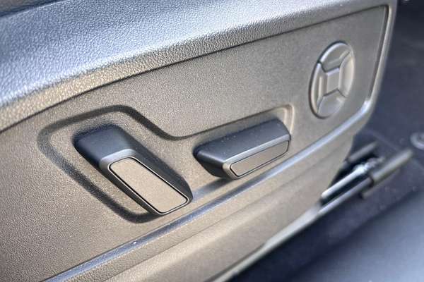 2025 Audi Q5 40 TDI Sport FY