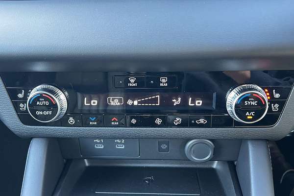 2025 Mitsubishi Outlander Exceed ZM