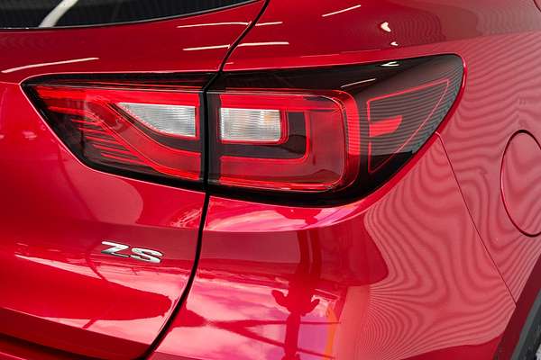 2019 MG ZS Essence AZS1