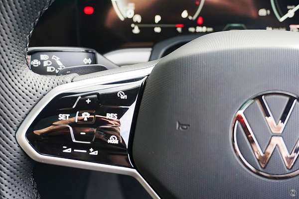 2025 Volkswagen Touareg 210TDI R-Line RC