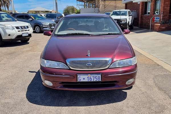 1998 Ford LTD DL