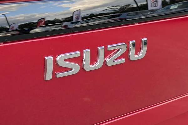 2025 Isuzu MU-X LS-U