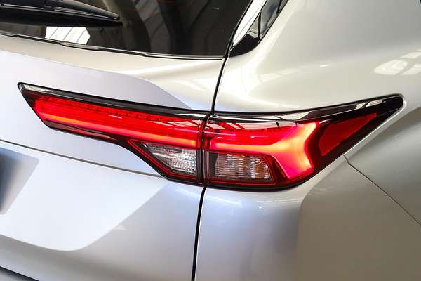 2024 Mitsubishi Outlander ES ZM