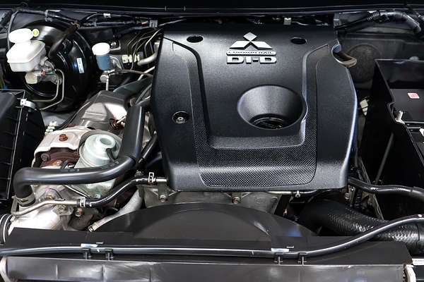 2015 Mitsubishi Triton GLX MQ 4X4