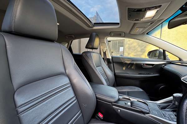 2015 Lexus NX NX200t Luxury AGZ10R
